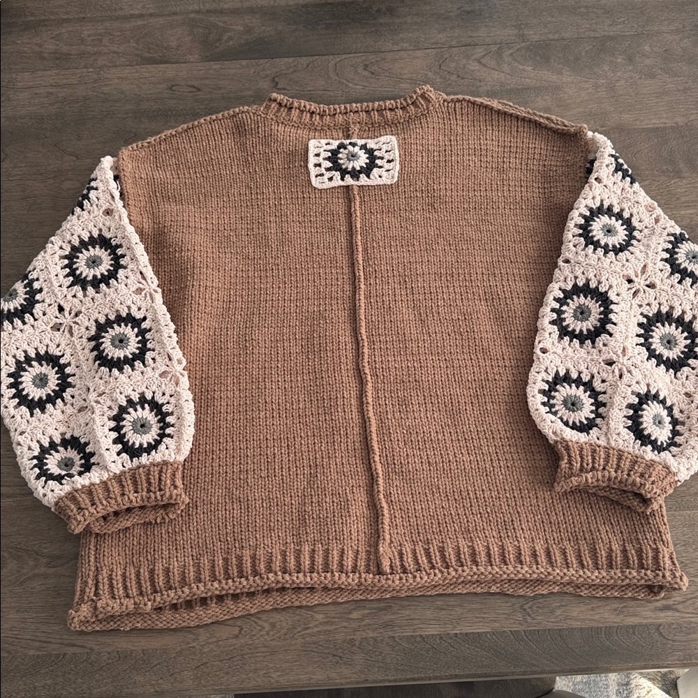 NWOT sweater - Picture 6 of 8